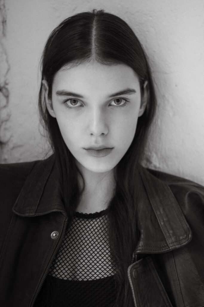 Yana Holyk